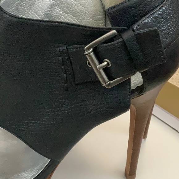 Report Signature heels - Picture 7 of 13